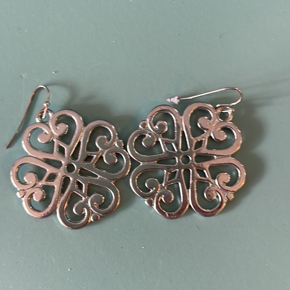 Silver Geometric Celtic Pattern Design Earrings - Picture 4 of 6